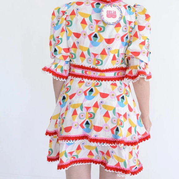 Celia B Gracia Dress White w Red Geometric Shape Deep V Tiered Scalloped Edge M - Picture 3 of 13